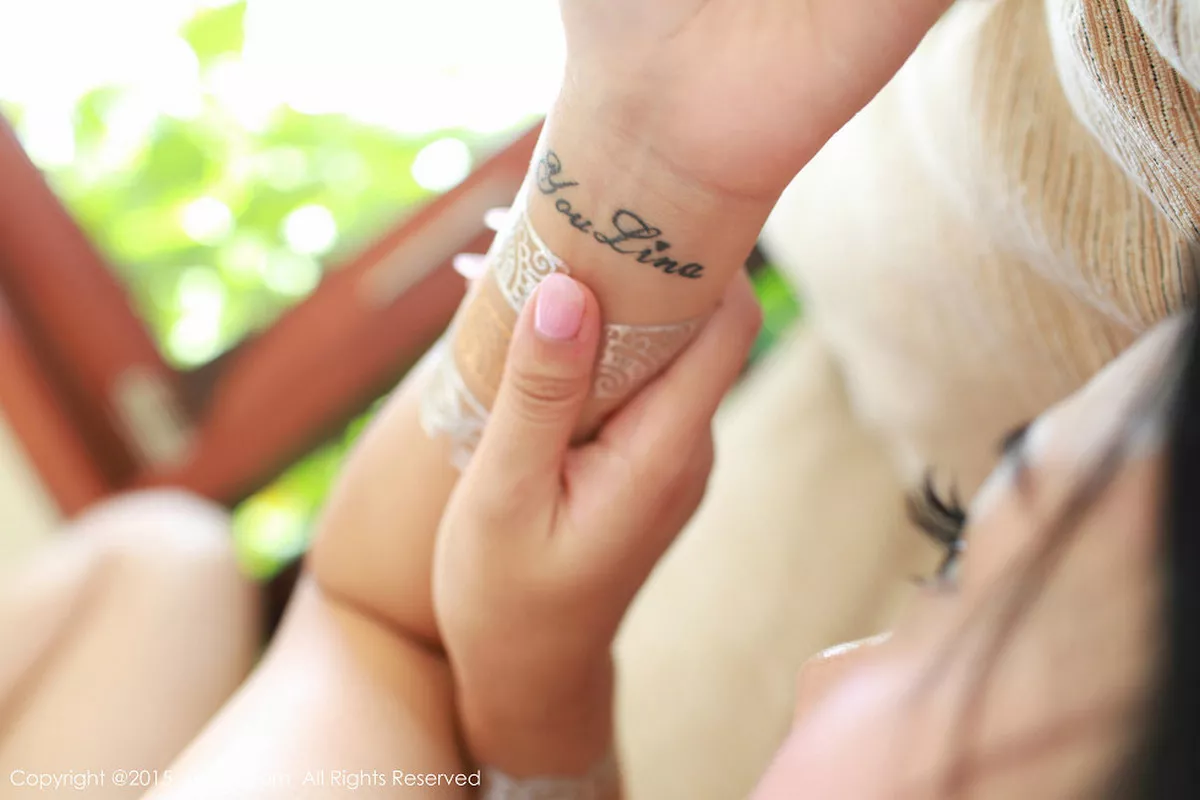 [XiuRen秀人网]第436期兜豆靓写真-秀人资源网